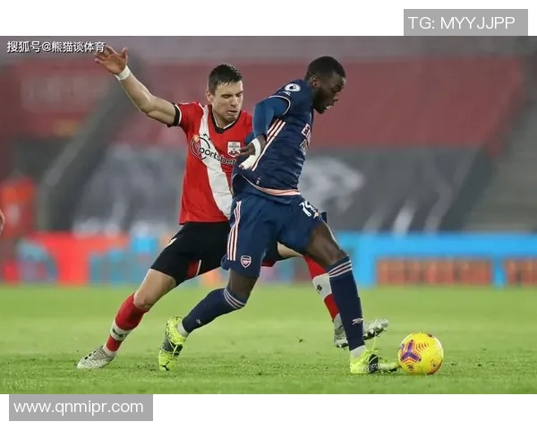 加维带领球队奋勇争先展现出色表现助力球队重返巅峰之路